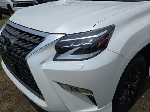 Used 2021 Lexus GX 460 Premium w/ Premium Package AWD/4WD image 34