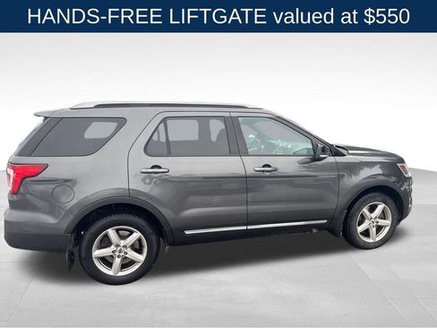 Used 2016 Ford Explorer XLT w/ Equipment Group 202A image 8