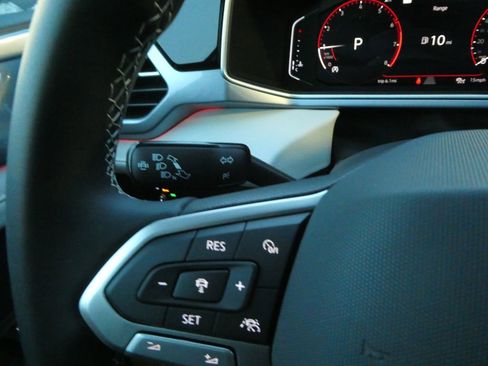 New 2026 Volkswagen Taos SEL AWD/4WD image 35