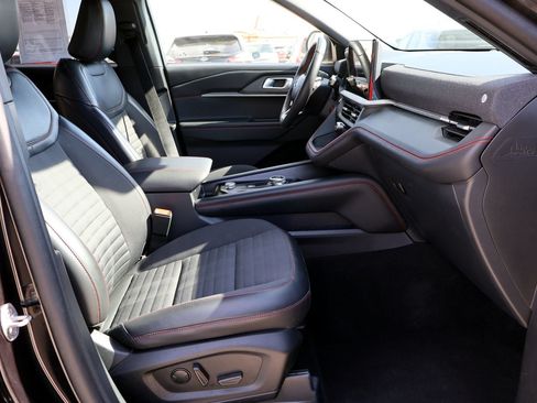 Used 2025 Ford Explorer ST-Line AWD/4WD image 13