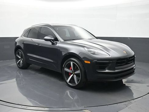 Certified 2022 Porsche Macan S AWD/4WD image 25