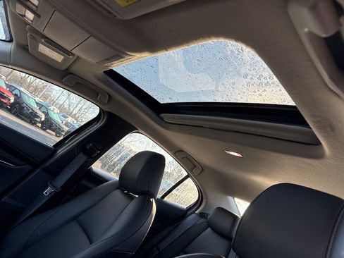 Used 2025 MAZDA MAZDA3 s image 11