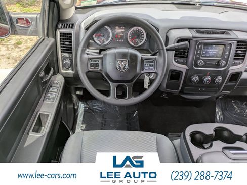 Used 2018 RAM 2500 Tradesman w/ Chrome Appearance Group RWD image 13