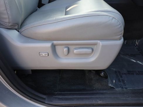 Used 2018 Toyota Sequoia SR5 image 39