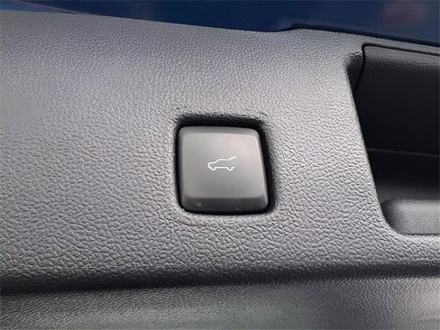 Used 2023 Ford Escape Active image 11