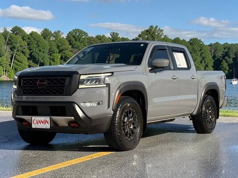 Used 2023 Nissan Frontier Pro-X w/ Pro-X Premium Package RWD image 3