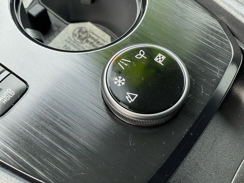 Certified 2023 Nissan Rogue SV AWD/4WD image 28