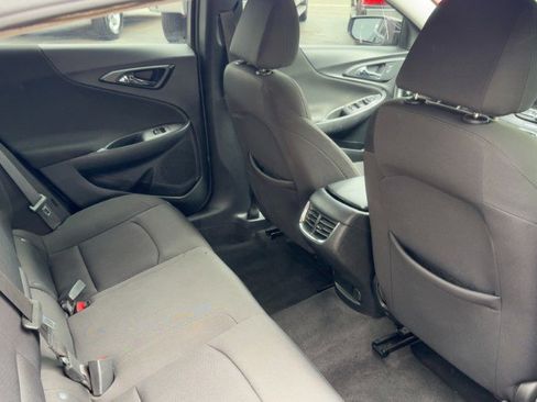 Used 2021 Chevrolet Malibu LT w/ Midnight Edition FWD image 12