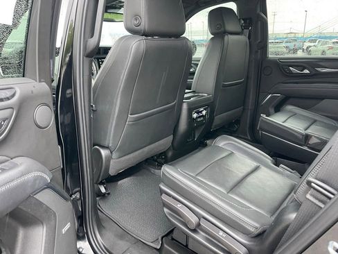 Used 2023 GMC Yukon Denali AWD/4WD image 15