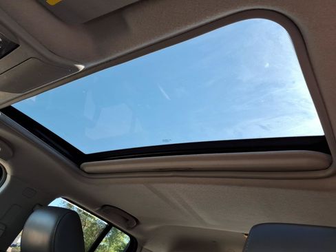 Used 2015 Nissan Frontier SL AWD/4WD image 16