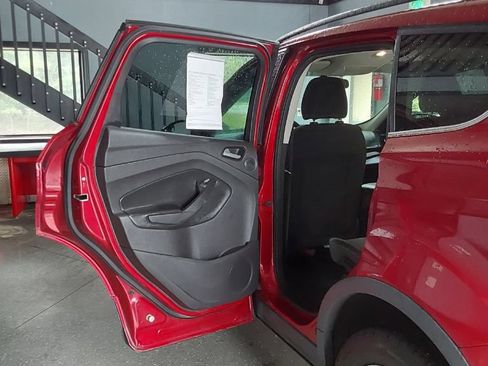 Used 2014 Ford Escape SE w/ Equipment Group 201A FWD image 21