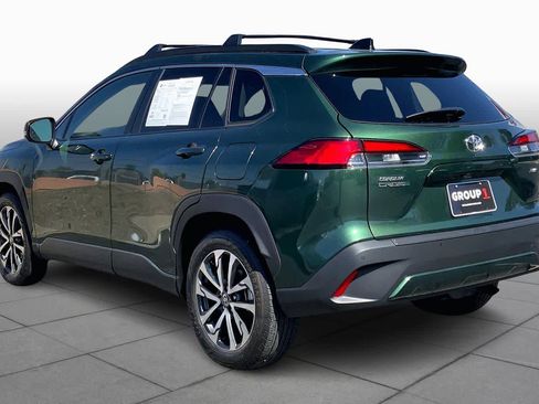 Used 2025 Toyota Corolla Cross XLE w/ Convenience Package image 11