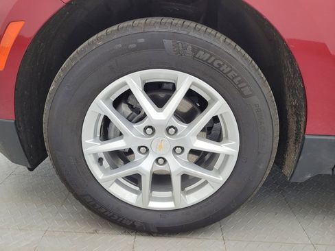 Used 2024 Chevrolet Equinox LT image 31