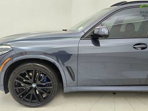 Used 2022 BMW X5 xDrive40i w/ M Sport Package AWD/4WD image 9