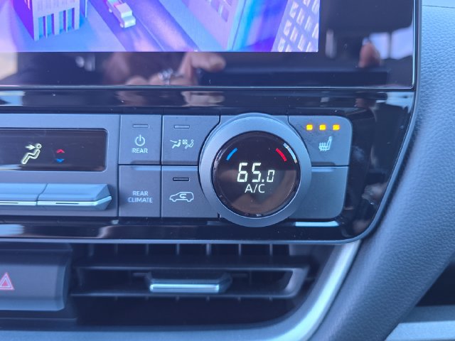 Used 2024 Toyota Grand Highlander AWD Hybrid image 14