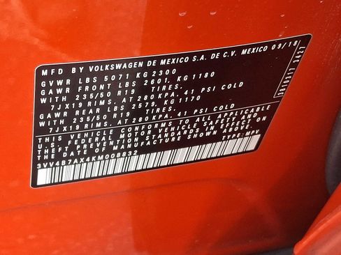 Used 2019 Volkswagen Tiguan SEL Premium image 27