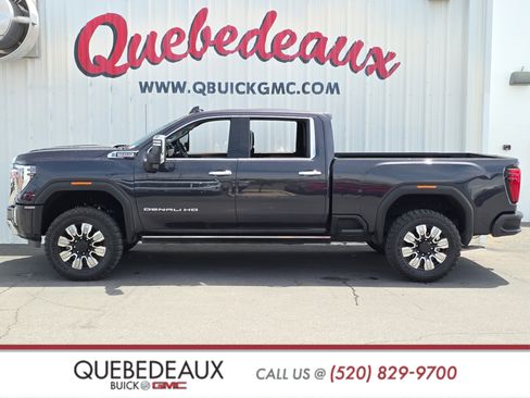 Used 2024 GMC Sierra 2500 Denali w/ Denali Reserve Package AWD/4WD image 5