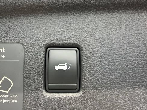 Used 2022 INFINITI QX50 Luxe w/ Cargo Package AWD/4WD image 9