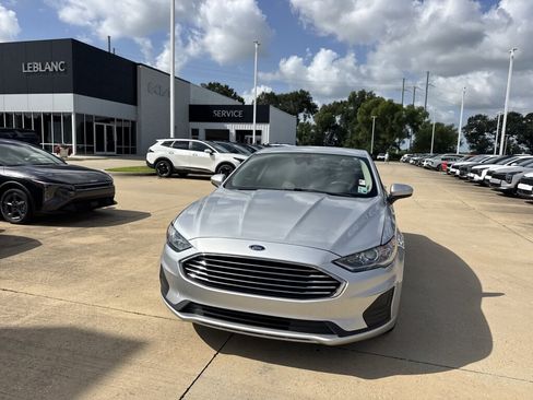 Used 2019 Ford Fusion S FWD image 5