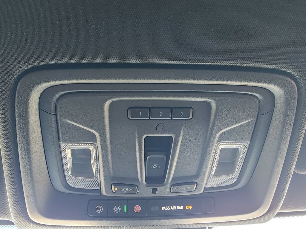 Used 2023 Chevrolet Silverado 1500 ZR2 w/ Technology Package AWD/4WD image 24