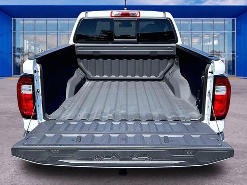 Used 2025 GMC Canyon AT4 AWD/4WD image 25