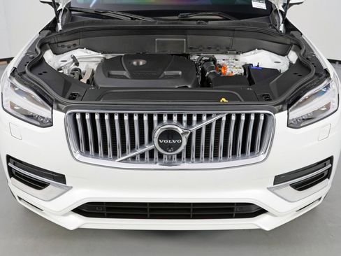 Used 2024 Volvo XC90 T8 Ultimate w/ Protection Package Premier image 8