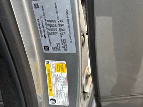 Certified 2025 Chevrolet Suburban High Country image 26