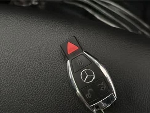 Used 2018 Mercedes-Benz GLA 250 GLA 250 image 37