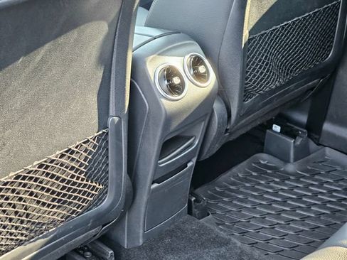 Certified 2025 Mercedes-Benz GLB 250 4MATIC image 27