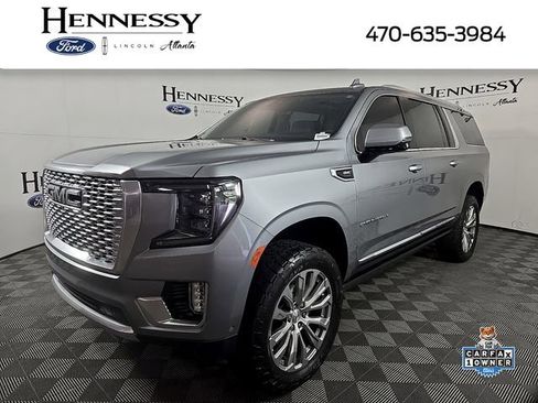 Used 2023 GMC Yukon XL Denali w/ Advanced Technology Package AWD/4WD image 1
