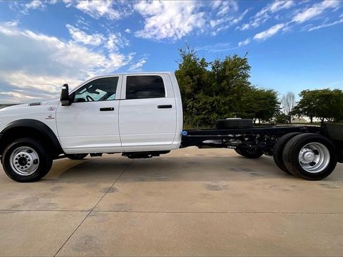 New 2026 RAM 5500 Tradesman w/ Chrome Appearance Group image 13