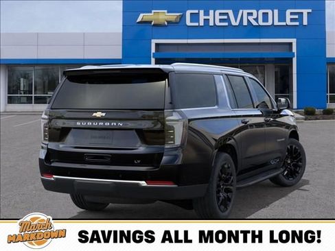 New 2026 Chevrolet Suburban LT image 4