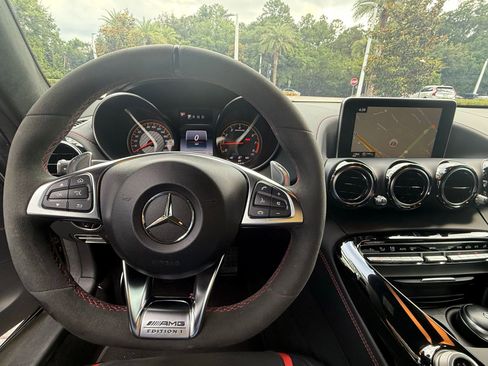 Used 2016 Mercedes-Benz AMG GT S image 31