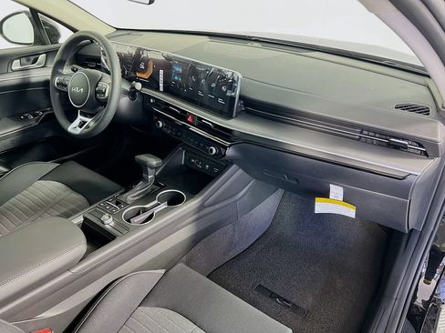 New 2026 Kia K5 LXS FWD image 23
