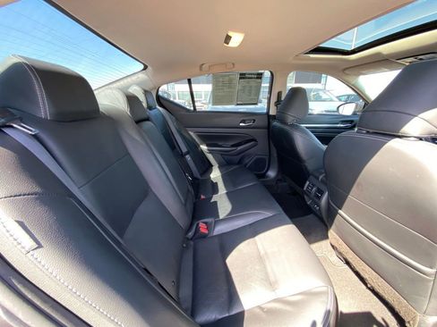 Used 2023 Nissan Altima 2.5 SL image 24