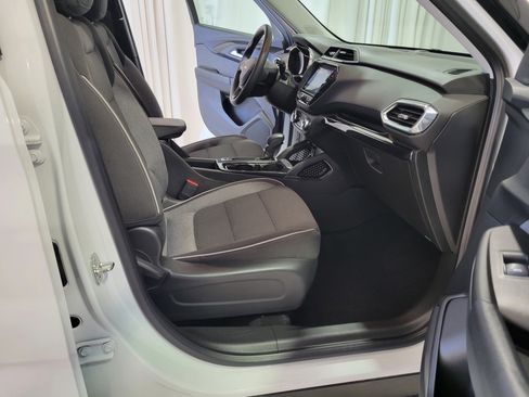 Certified 2022 Chevrolet TrailBlazer LT w/ Convenience Package image 29