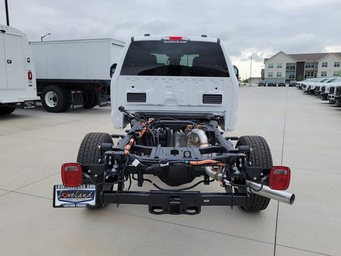 New 2025 Ford F250 XLT image 4