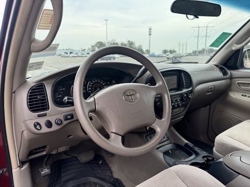 Used 2007 Toyota Sequoia SR5 image 9