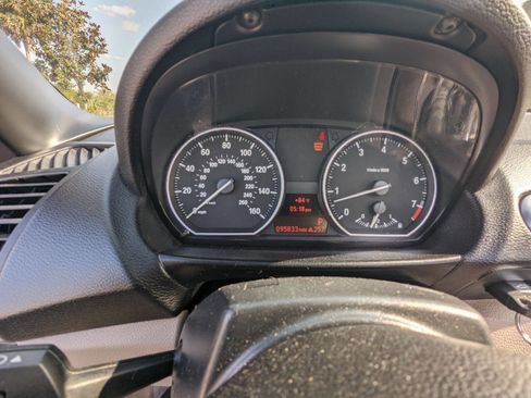 Used 2012 BMW 128i Convertible image 20