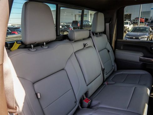 Used 2021 Chevrolet Silverado 2500 LTZ w/ LTZ Premium Package image 23