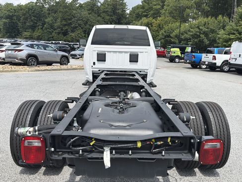 New 2026 RAM 5500 Tradesman RWD image 19