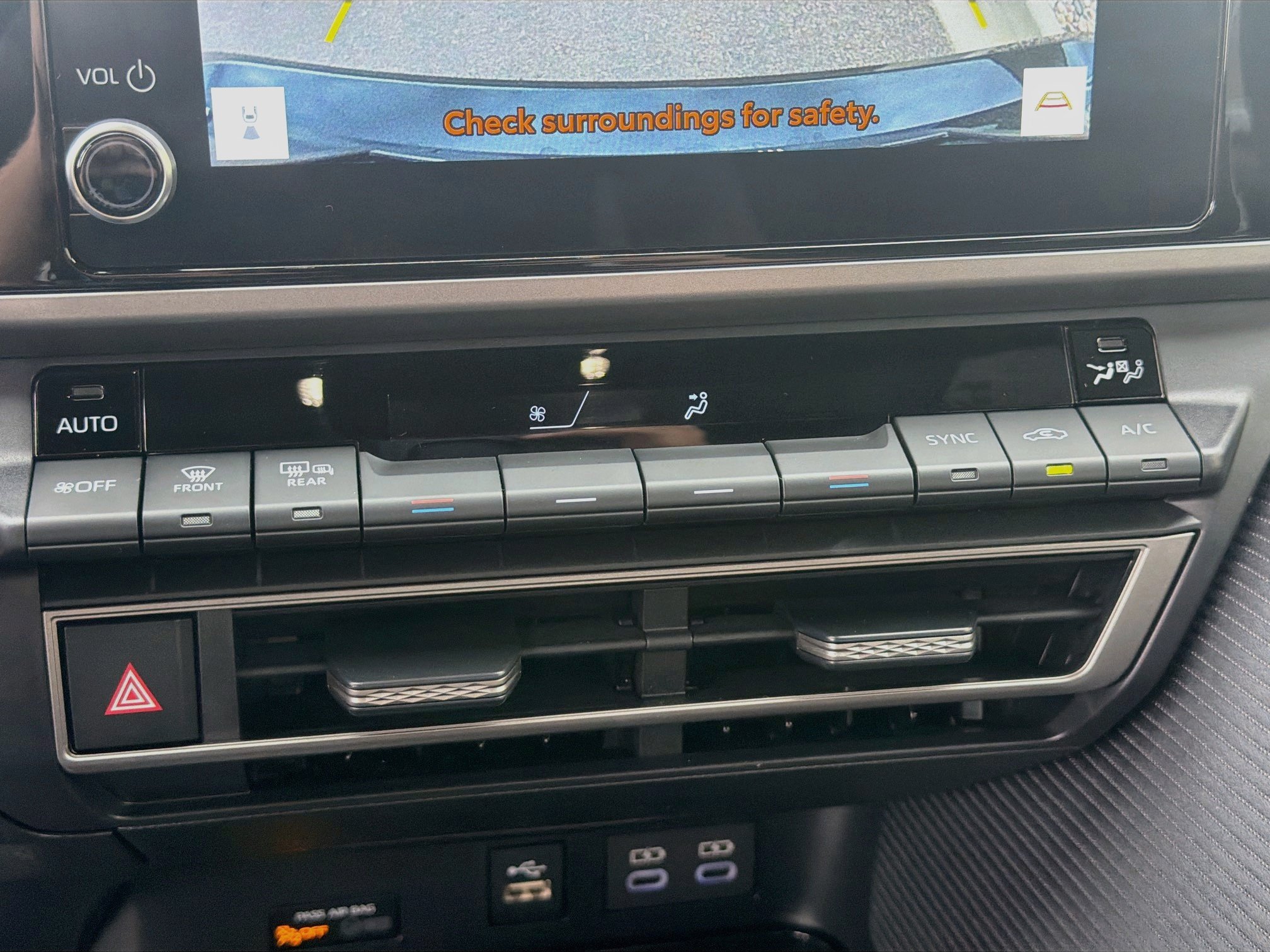 Used 2026 Toyota Camry SE FWD image 23