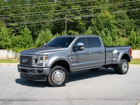 Used 2022 Ford F450 Platinum w/ FX4 Off-Road Package AWD/4WD image 4