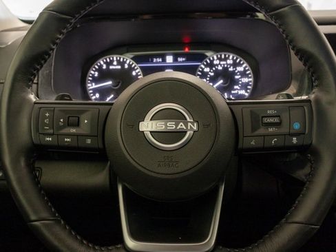 Used 2024 Nissan Pathfinder SL w/ Cargo Package image 14