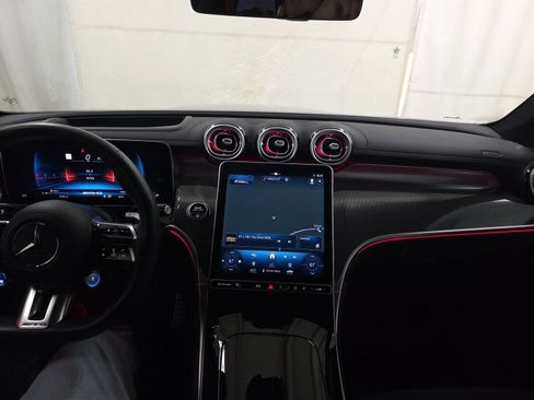 Used 2024 Mercedes-Benz GLC 43 AMG 4MATIC image 10