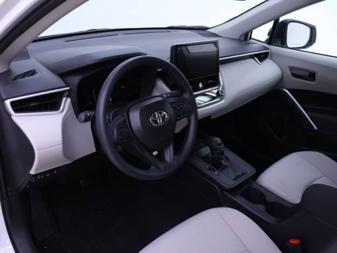 New 2026 Toyota Corolla Cross L image 3