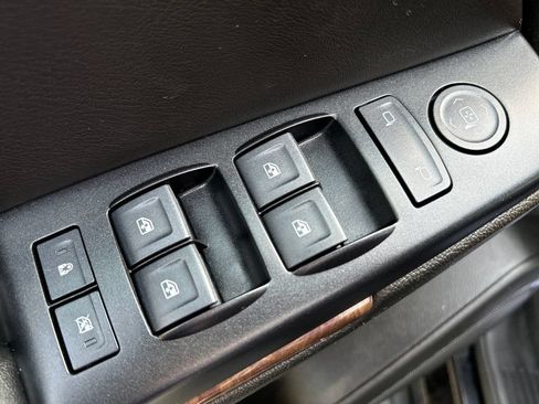Used 2019 Chevrolet Tahoe LS AWD/4WD image 19