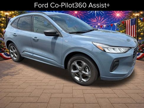 Used 2023 Ford Escape ST-Line w/ Tech Pack #1 AWD/4WD image 9
