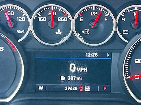 Used 2022 Chevrolet Silverado 1500 LT Trail Boss w/ Convenience Package II image 12