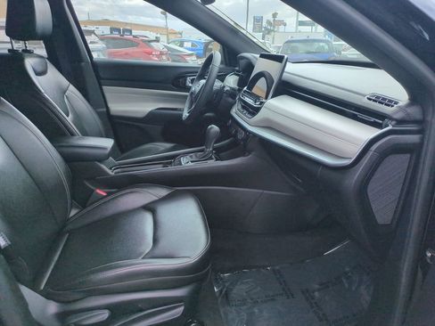Used 2025 Jeep Compass Limited AWD/4WD image 29